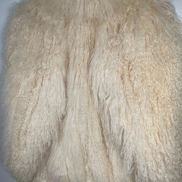 Vintage Tibet Lamb Fur Coat with Satin Lining - Rare and Pristine - Picture 4 of 16